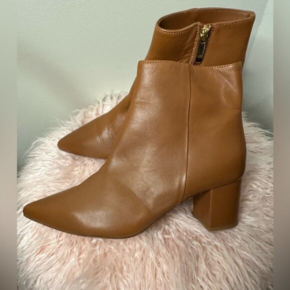 L'Agence Jeanne Il Pointed Toe Bootie - Picture 8 of 14